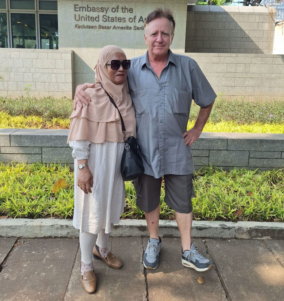 Tentang Desainer Web glenn and teti madden